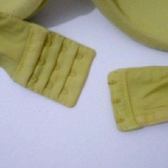 Body by Victoria green strapless bra - Picture 4 of 4